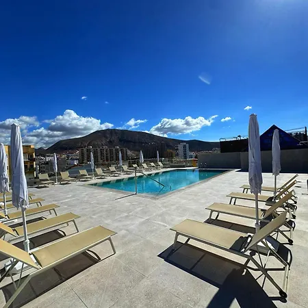 Reveron Plaza Otel