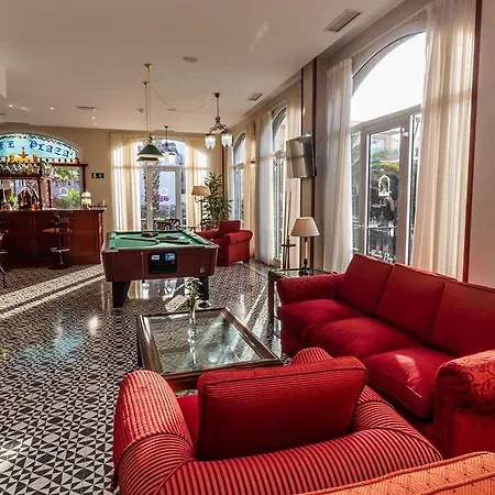 Hotel Reveron Plaza