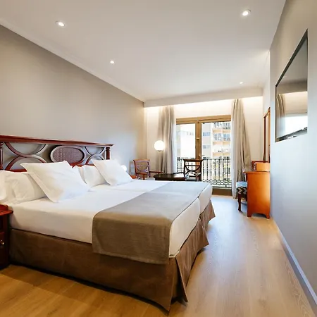 Hotel Reveron Plaza 4*