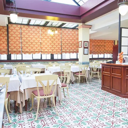 Hotel Reveron Plaza 4*