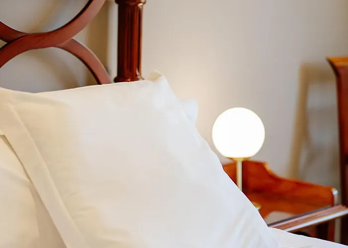 Reveron Plaza Hotel 4*